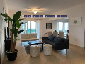 Deluxe Apartment Sea and Marina View